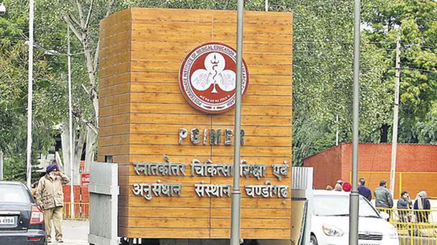 पीजीआई सेमिनार में आए डॉक्टर से ऑटो में बर्बरता