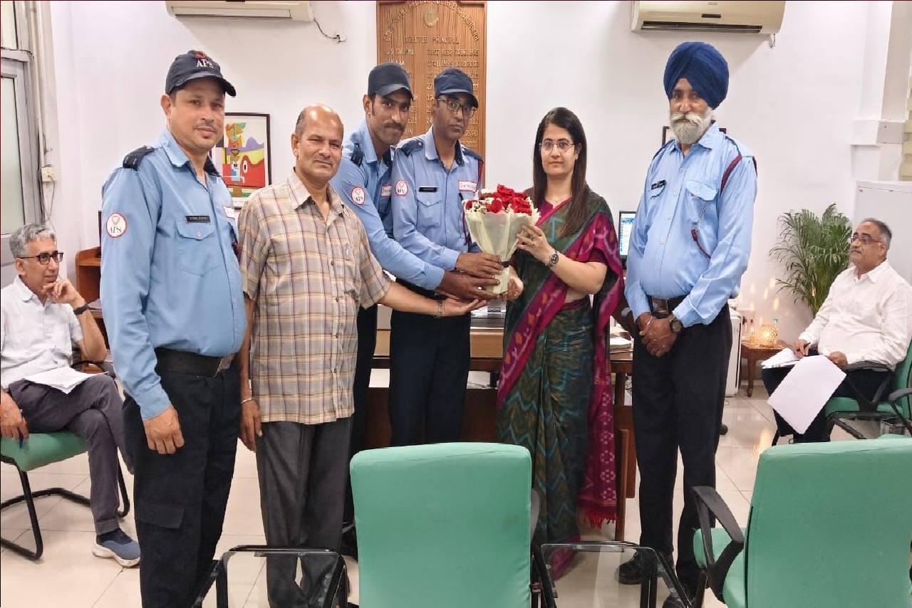 जीएमसीएच-32 में नव नियुक्त जॉइंट डायरेक्टर पालिका अरोड़ा का स्वागत