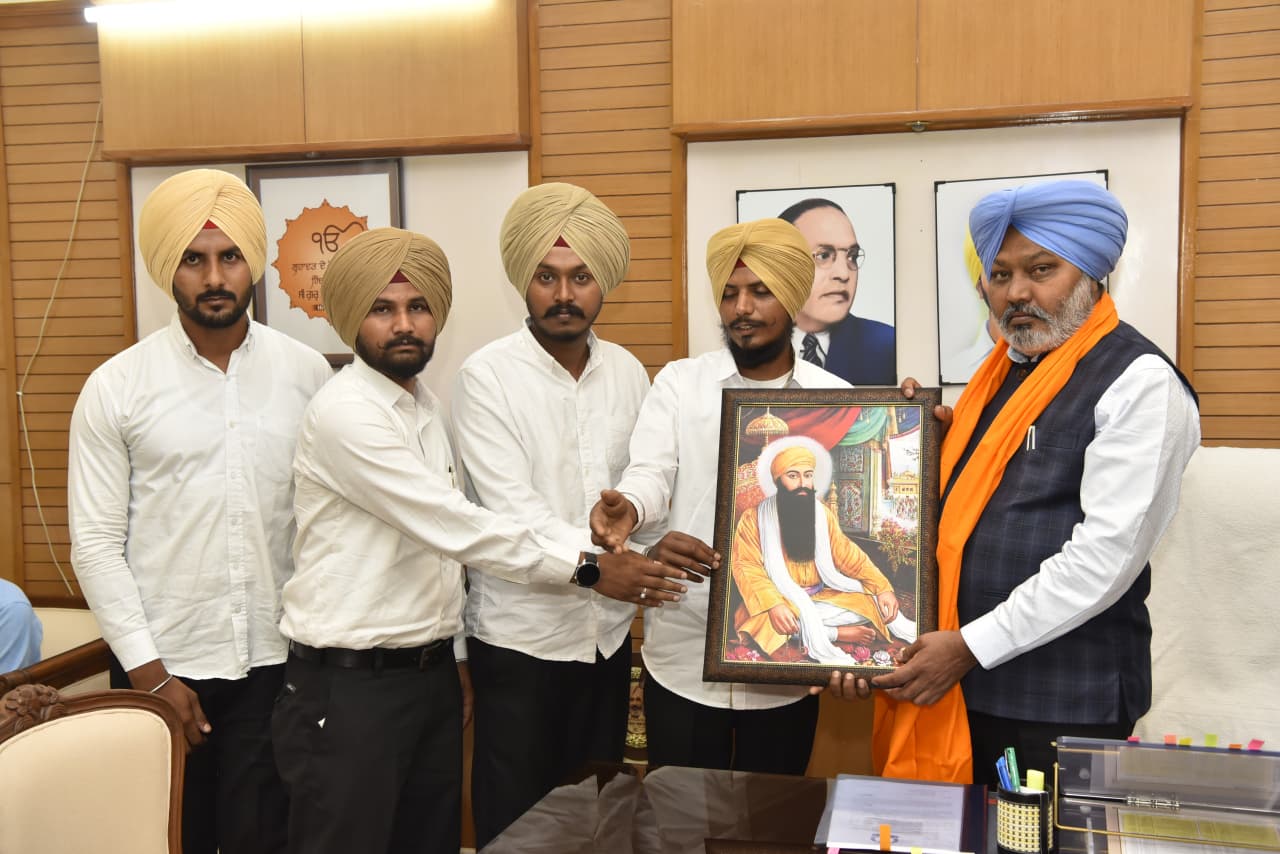 वित्त मंत्री हरपाल सिंह चीमा द्वारा स्वास्थ्य विभाग को आशा वर्करों और फैसिलिटेटरों के मानदेय बढ़ाने के लिए केंद्र सरकार तक पहुँच करने के निर्देश