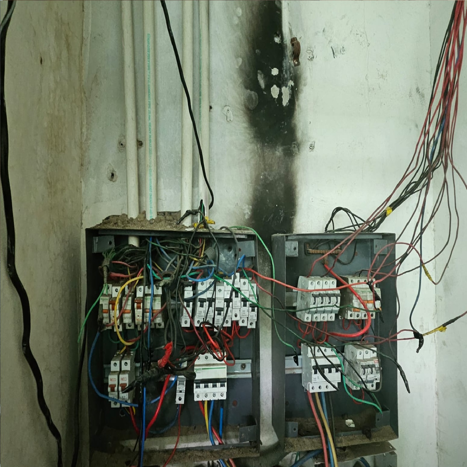 नगर परिषद दफ्तर में शॉर्ट सर्किट से मची अफरा-तफरी