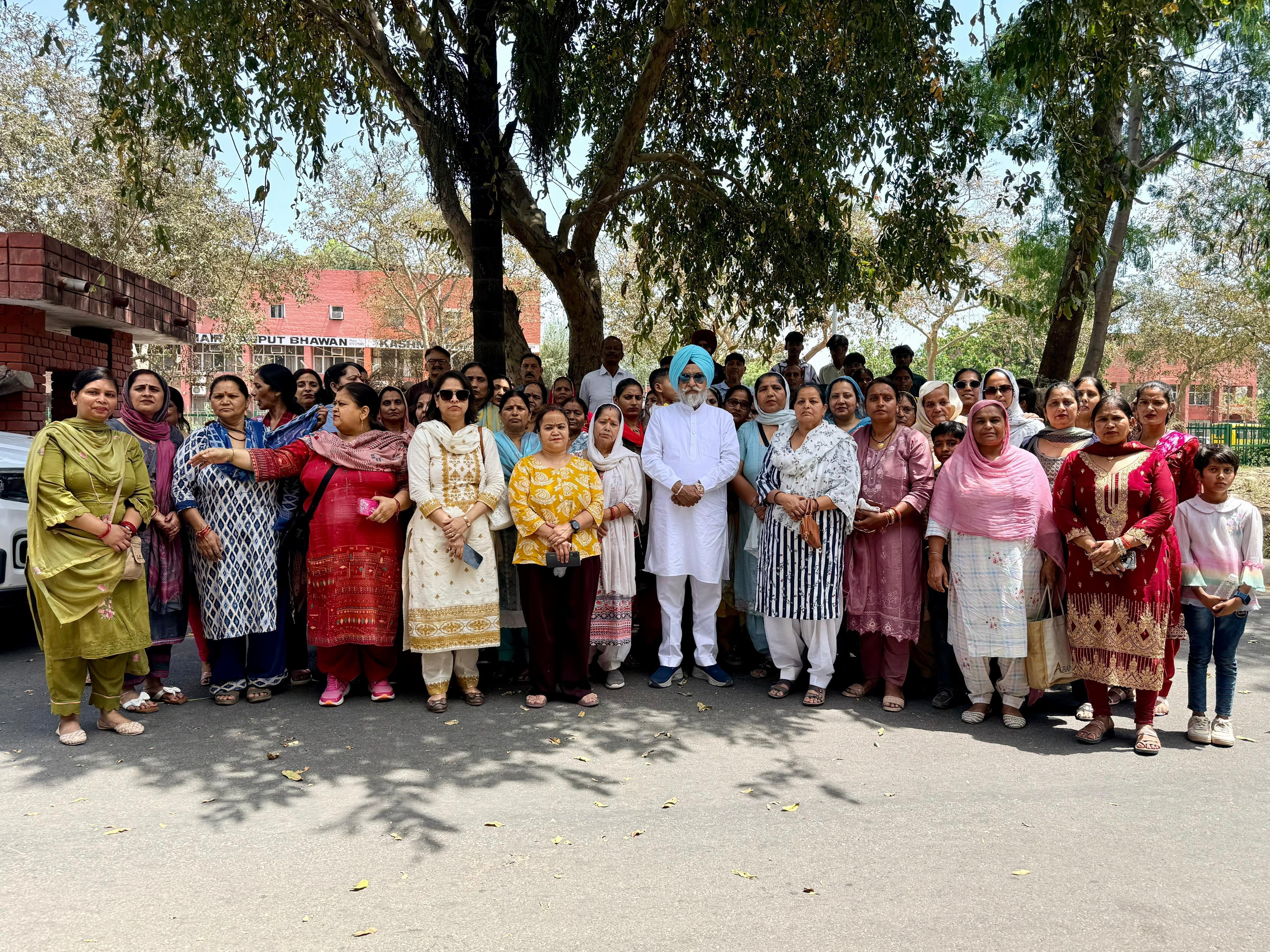 महिला आरक्षण बिल के समर्थन में डेराबस्सी से सैकड़ों महिलाएं चंडीगढ़ रवाना