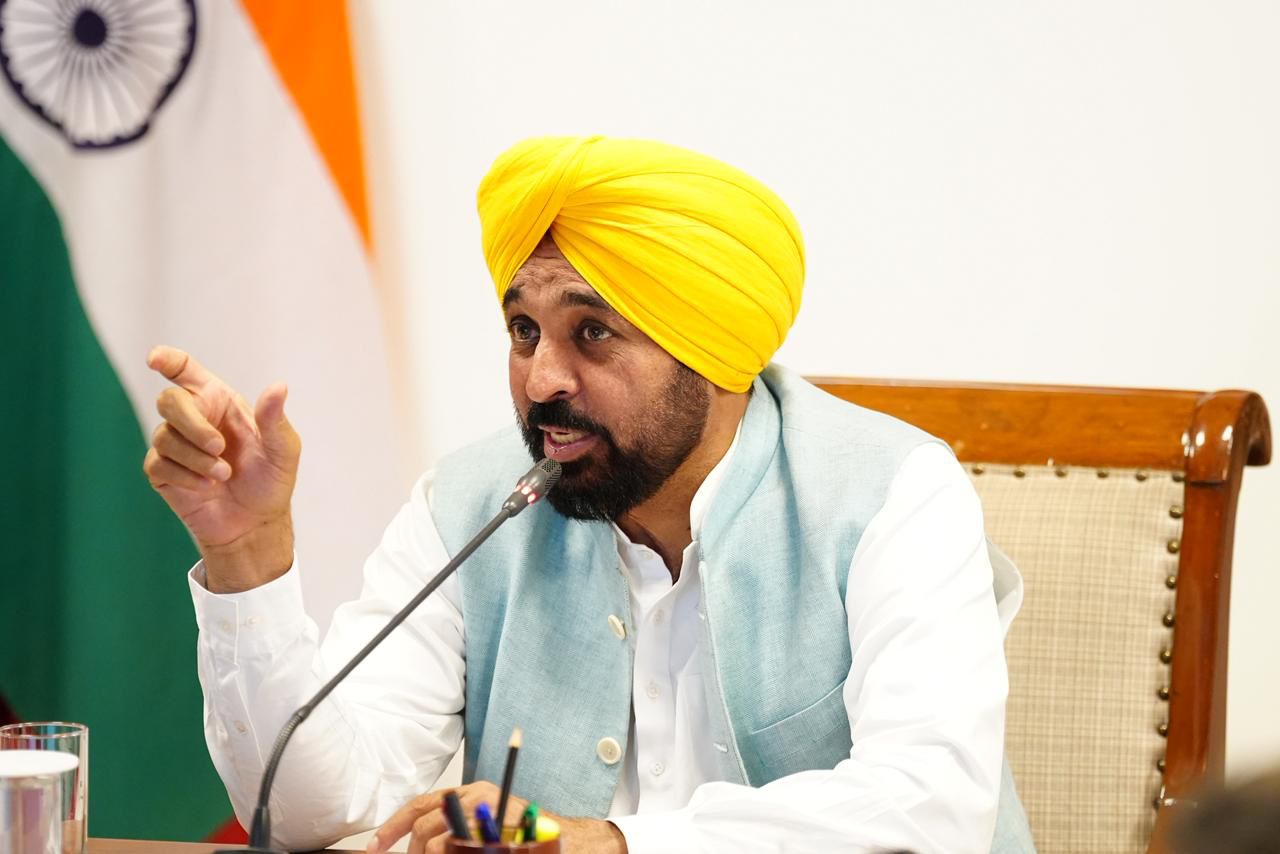 मानसून से पहले बाढ़ सुरक्षा प्रबंधों को मजबूत करने के लिए आप सरकार की ओर से एम्फीबियस मशीनों की खरीद को मंजूरी: मुख्यमंत्री भगवंत सिंह मान