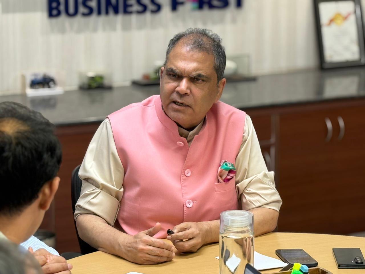 बिजली मंत्री संजीव अरोड़ा ने तूफान से हुए नुकसान के बाद बहाली प्रयासों की समीक्षा के लिए उच्च-स्तरीय बैठक की अध्यक्षता की; पीएसपीसीएल के शानदार प्रयासों की सराहना की