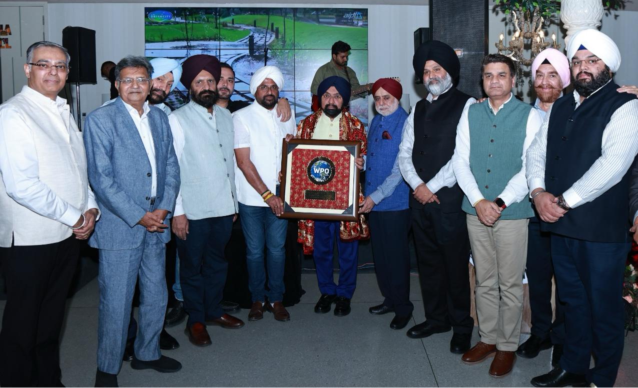 वर्ल्ड पंजाबी ऑर्गेनाइजेशन लुधियाना चैप्टर ने पद्मश्री विक्रमजीत सिंह साहनी को किया सम्मानित