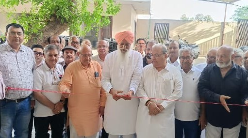 Hoshiarpur: लाला सुंदर दास कपूर आश्रम में निशुल्क होम्योपैथिक डिस्पेंसरी की स्थापना