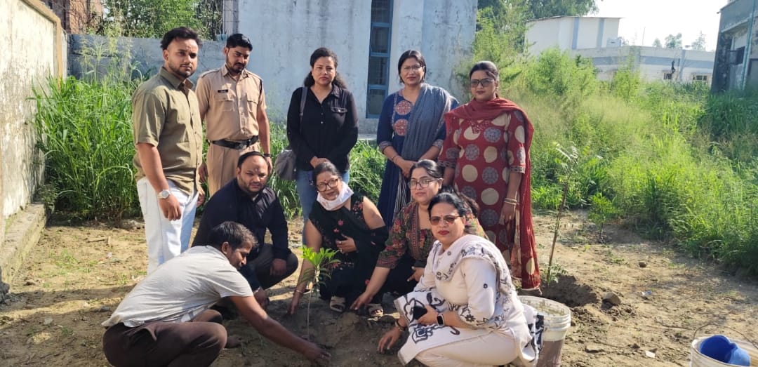 Hushiarpur: ज़िला नशा मुक्ति पुनर्वास केंद्र हुशियारपुर में विश्व पर्यावरण दिवस मनाया गया