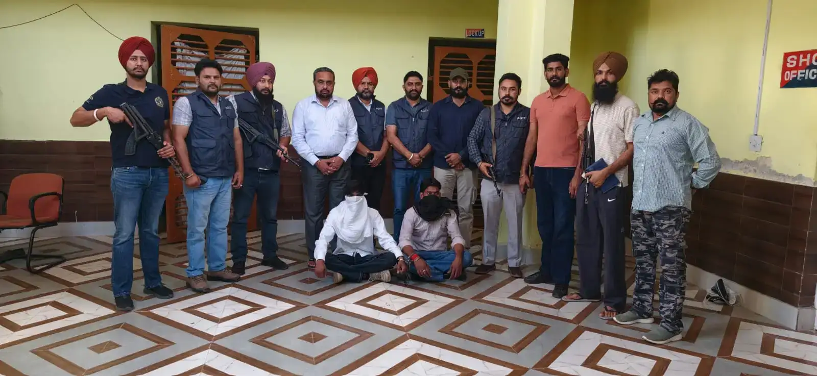 Chandigarh: फिरोजपुर दुकानदार हत्याकांड में बड़ी सफलता, दो शूटर जम्मू-कश्मीर से गिरफ्तार, एक पिस्तौल बरामद