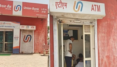 Hisar: हिसार में चोरों ने दो एटीएम को बनाया निशाना, बड़ी रकम लेकर फरार