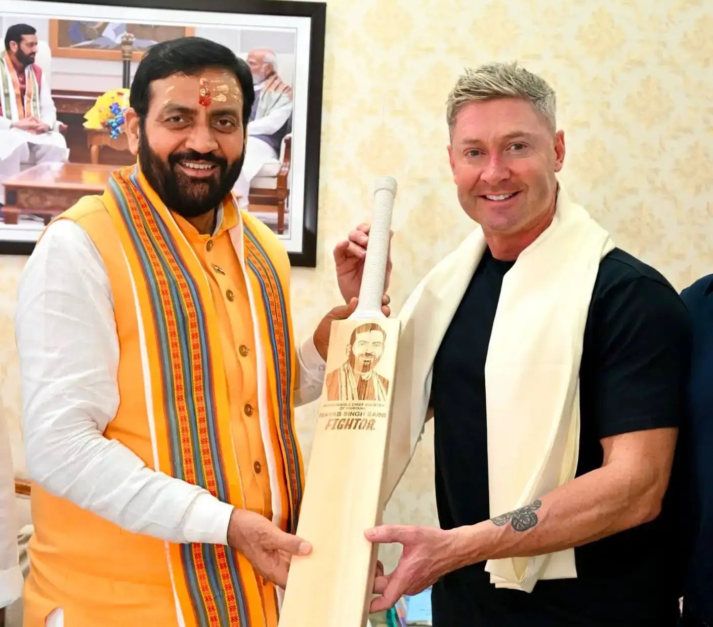Chandigarh: माइकल क्लार्क की गेंद पर मुख्यमंत्री सैनी का शानदार शॉट, दो छक्कों से जीता दिल
