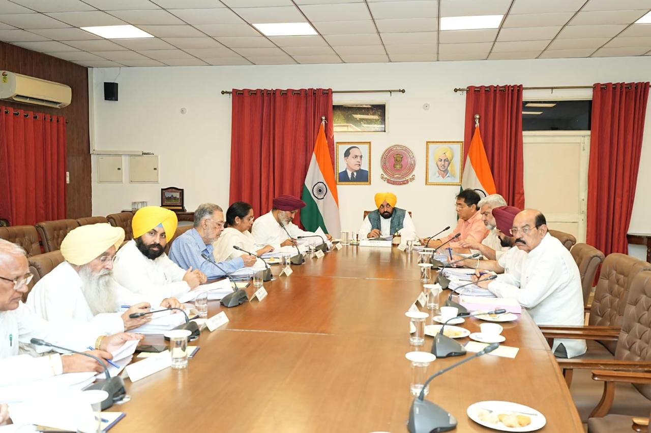 Chandigarh: मान कैबिनेट के बड़े फैसले: नीट अभ्यर्थियों को मुफ्त बस सफर, 1,169 नौकरियों को मंजूरी