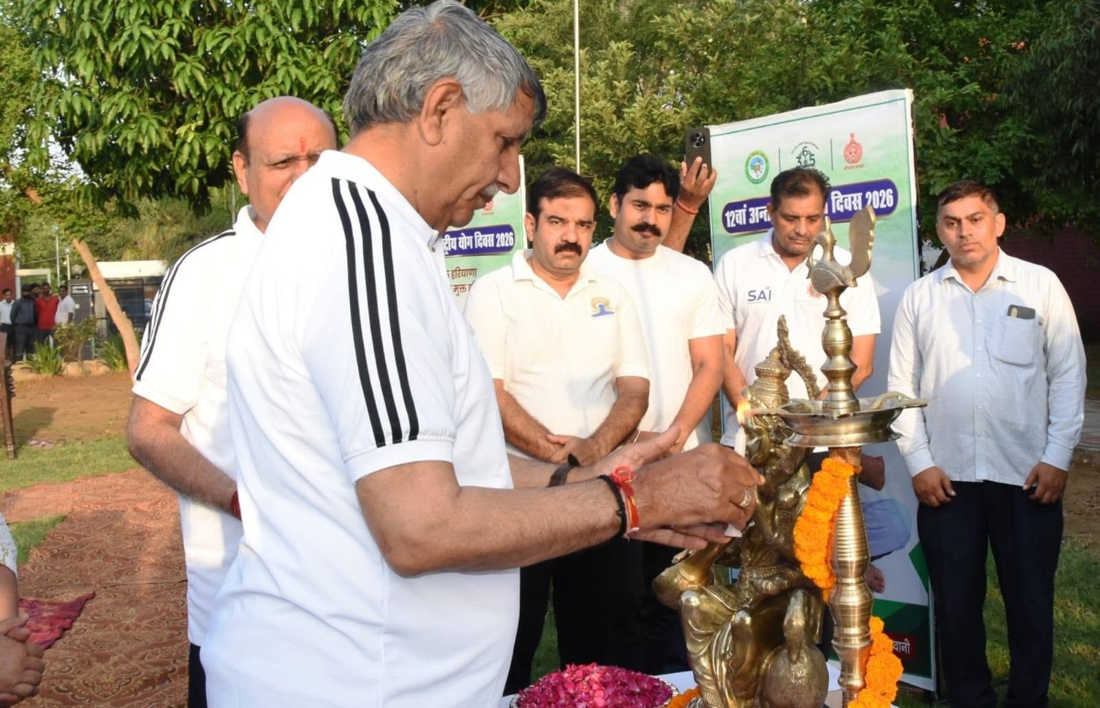 Chandigarh: प्रधानमंत्री नरेंद्र मोदी के प्रयासों से योग में भारत बन चुका है विश्व गुरु: सांसद चौ.धर्मबीर सिंह