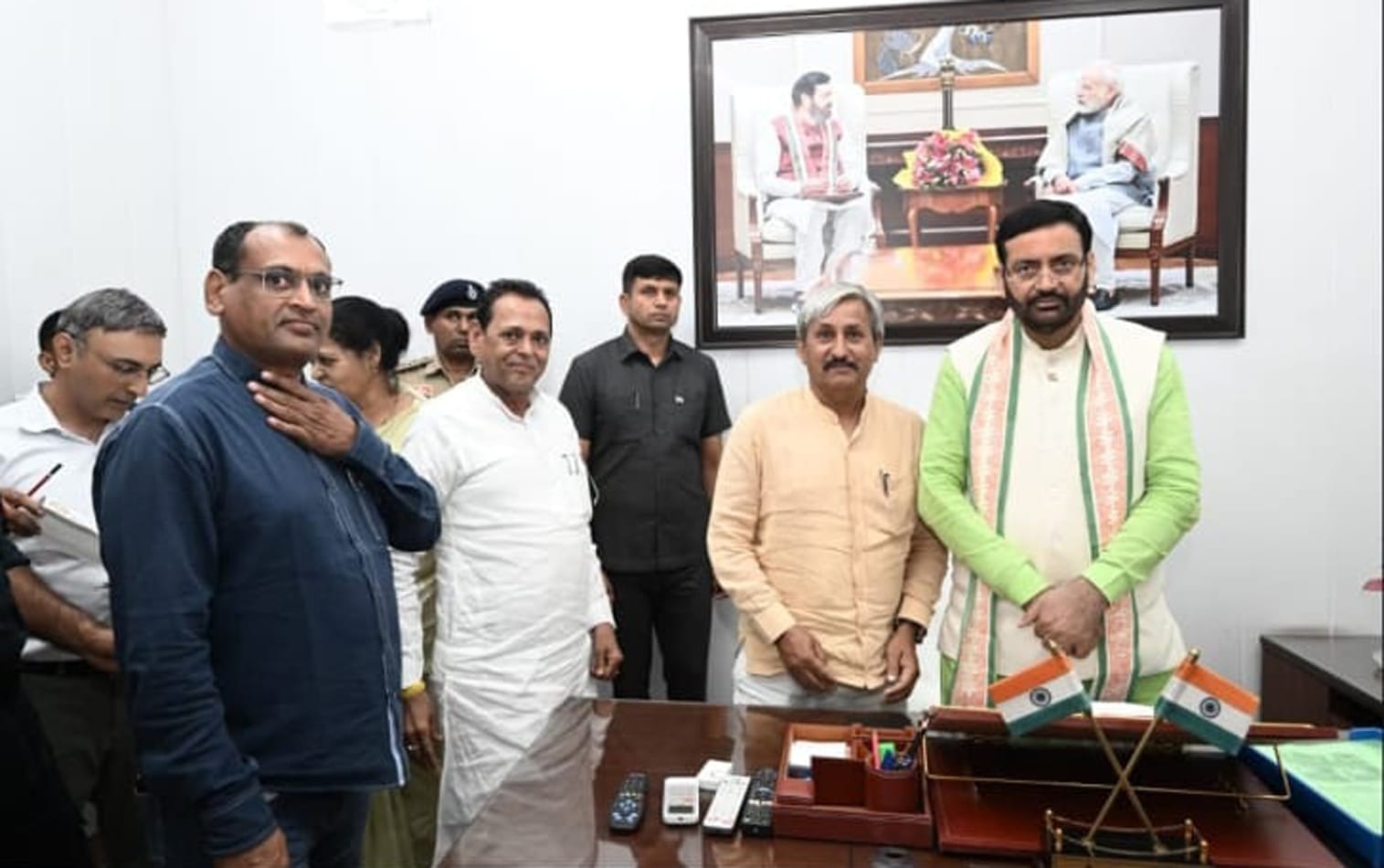 Kurukshetra: सर्व समाज कल्याण सेवा समिति के अध्यक्ष रामेश्वर सैनी ने मुख्यमंत्री नायब सैनी से की शिष्टाचार भेंट