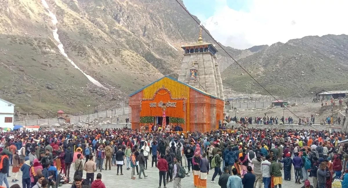 Rudraprayag: केदारनाथ धाम में उमड़ रही श्रद्धालुओं की आस्था, अब तक 13.21 लाख से अधिक श्रद्धालुओं ने किए दर्शन