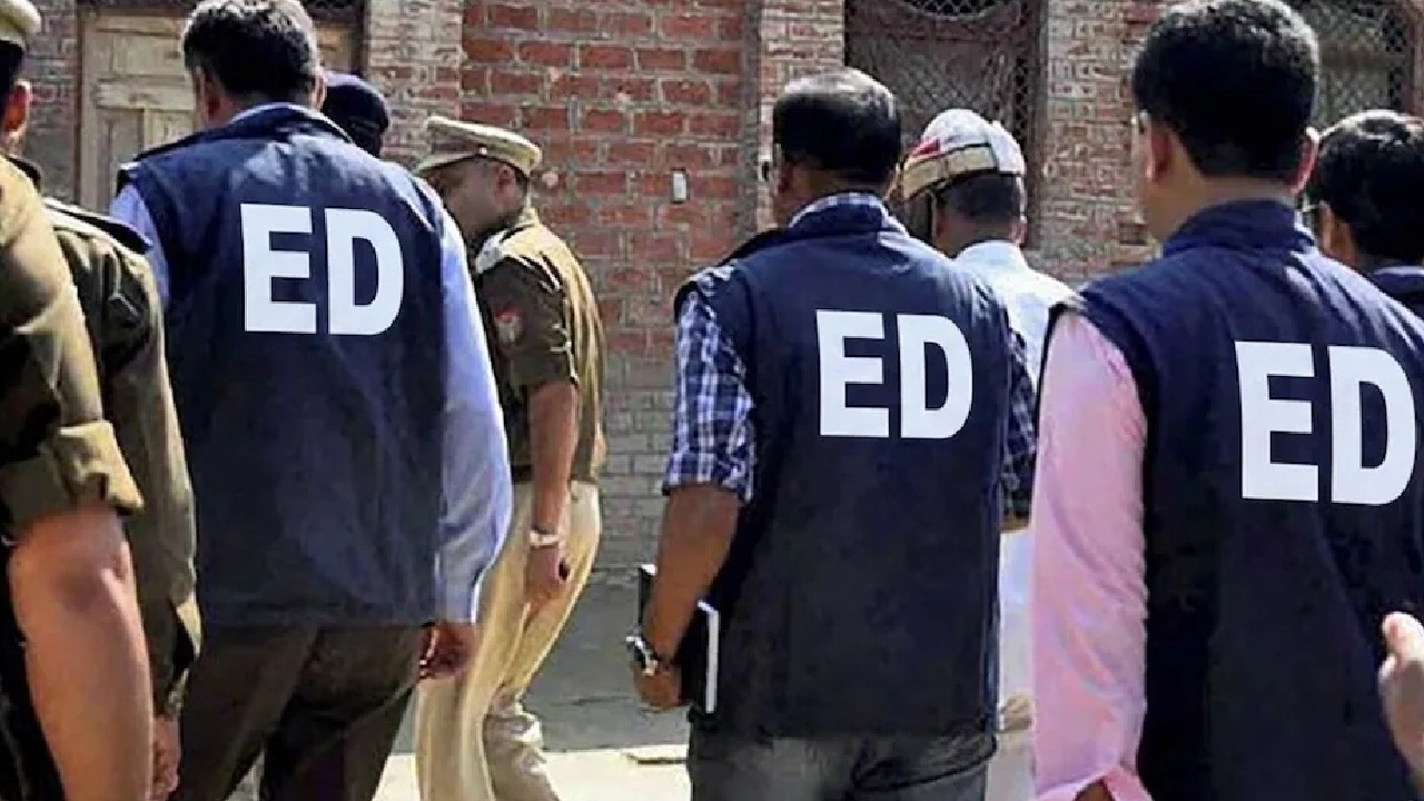 New Delhi: गाजियाबाद आवासीय परियोजना घोटाला: ईडी की दिल्ली-एनसीआर में छापेमारी, करोड़ों की कथित धोखाधड़ी की जांच तेज