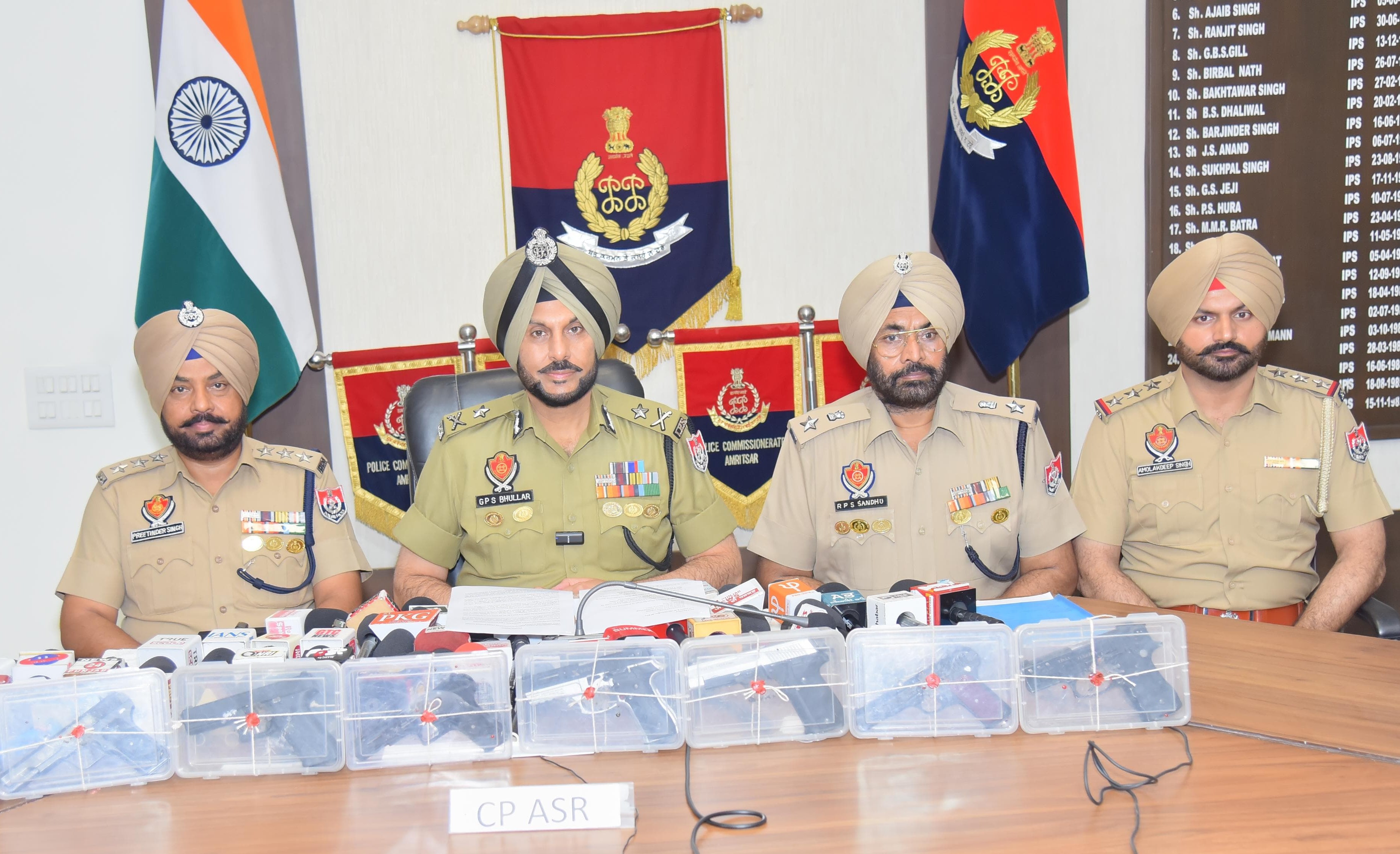 Amritsar: अमृतसर में हथियार तस्करी मॉड्यूल का भंडाफोड़, 7 पिस्तौल बरामद