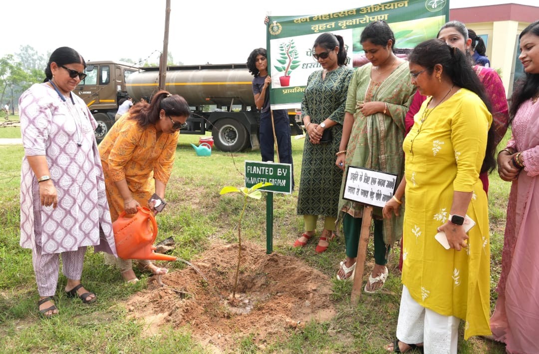 Panchkula: 'एक पेड़–एक जीवन' अभियान के अंतर्गत बीटीसी, आईटीबीपी में वृक्षारोपण कार्यक्रम का आयोजन