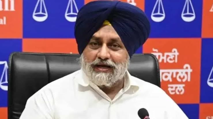 Chandigarh: बेअदबी केस में एसआईटी के सामने पेश हुए सुखबीर बादल, बोले- जांच में करूंगा पूरा सहयोग