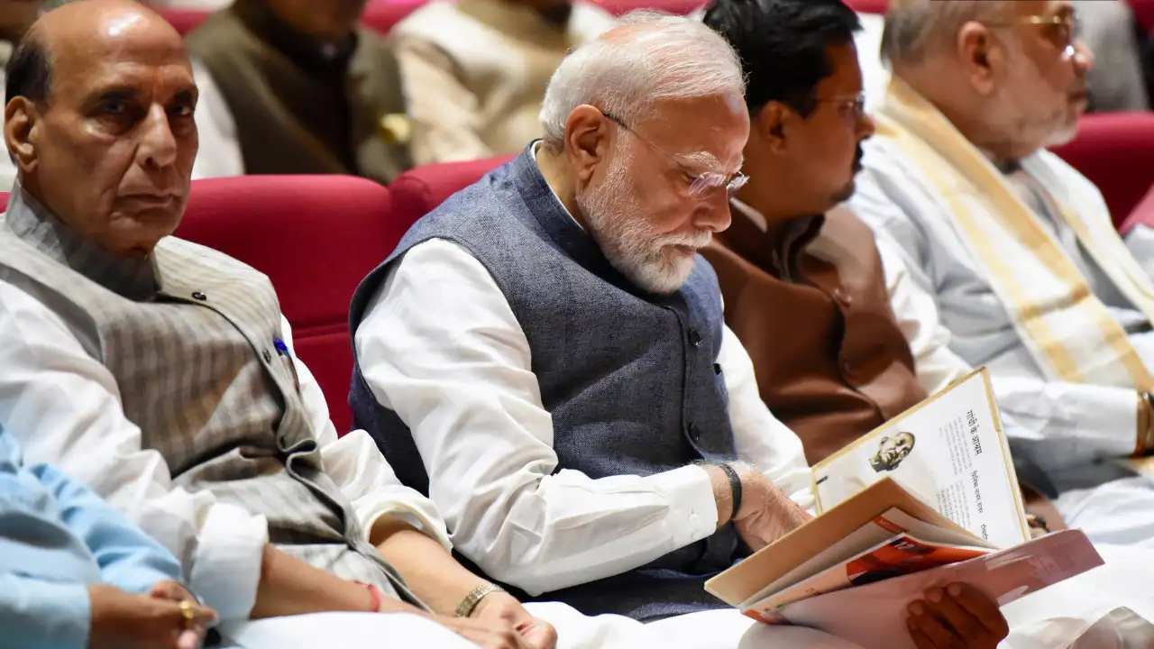 New Delhi: युवाओं के भविष्य से समझौता नहीं, नीट मामले में दोषियों पर होगी कड़ी कार्रवाई: प्रधानमंत्री मोदी