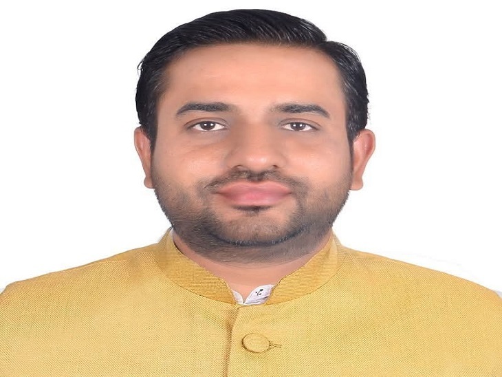कांग्रेसी पार्षद को विदेशी नंबर से मिली धमकियां, व्हॉट्सएप पर कॉल करके जातिसूचक शब्द बोले, मामला दर्ज