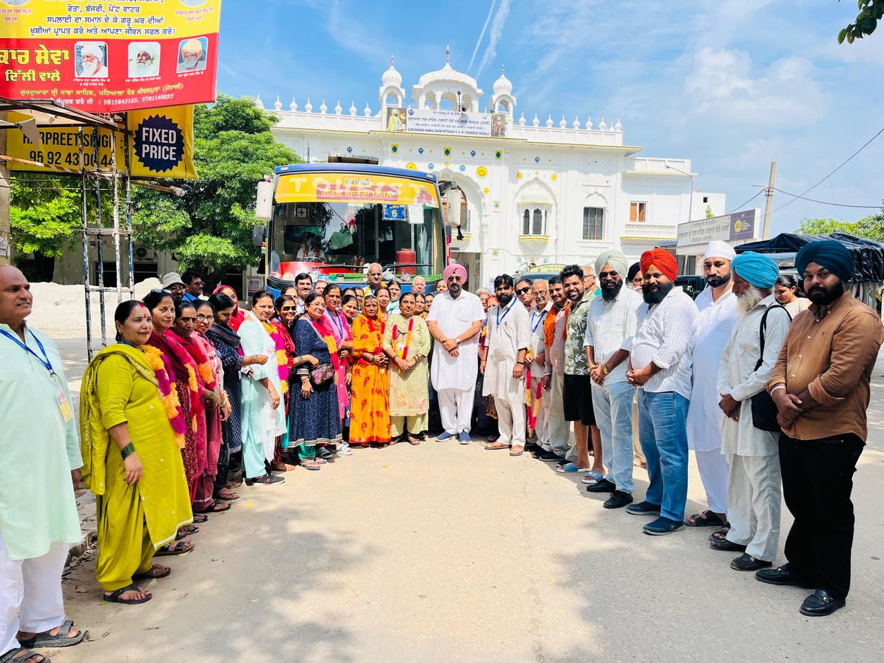 Zirakpur: जीरकपुर से आस्था की नई उड़ान, मुख्यमंत्री तीर्थ यात्रा योजना की 100वीं बस को मिली हरी झंडी