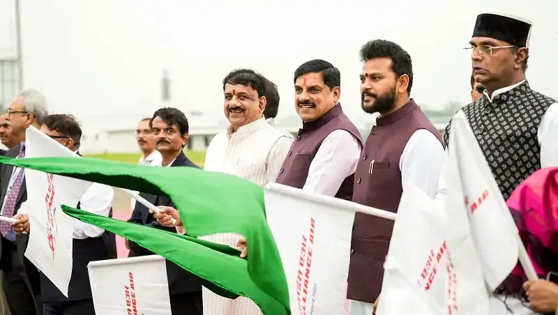 Bhopal: हर 150 किमी पर एयरपोर्ट, 75 किमी पर हवाई पट्टी और 45 किमी पर हेलिपोर्ट का लक्ष्य, MP को एविएशन हब बनाने की तैयारी