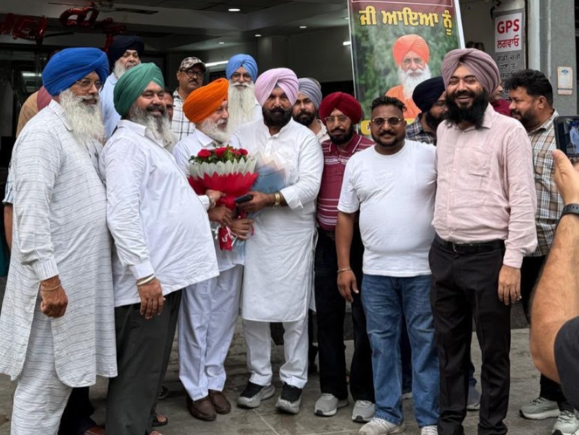 Ludhiana: व्यापारियों की समस्याओं के समाधान पर जोर, स्कूटर एसोसिएशन के साथ सीचेवाल-सिद्धू की बैठक