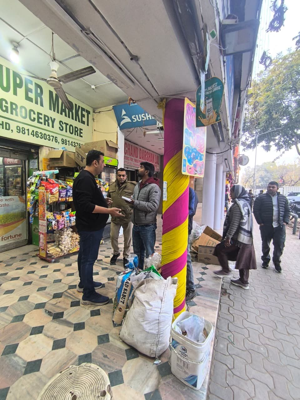 नगर निगम की सख्ती: अतिक्रमण विरोधी अभियान तेज, 124 चालान जारी, बाजार गलियारे खाली