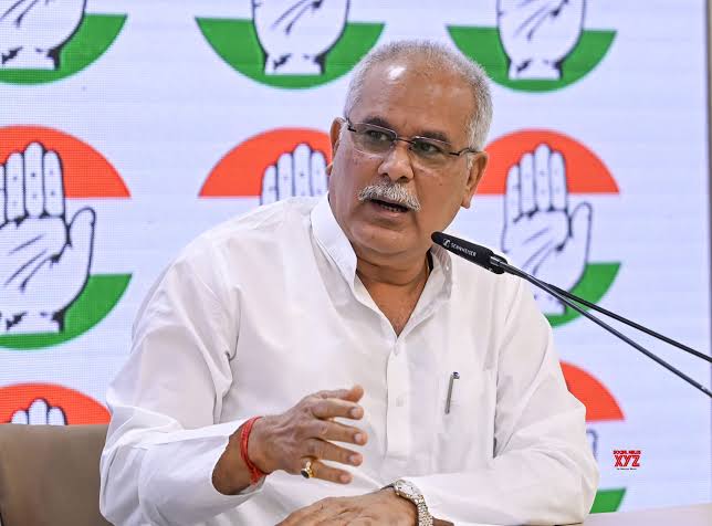 परिवार का कोई सदस्य अपने राजनीतिक विचार बदल ले तो क्या वह गद्दार हो जाता है? पी एम मोदी