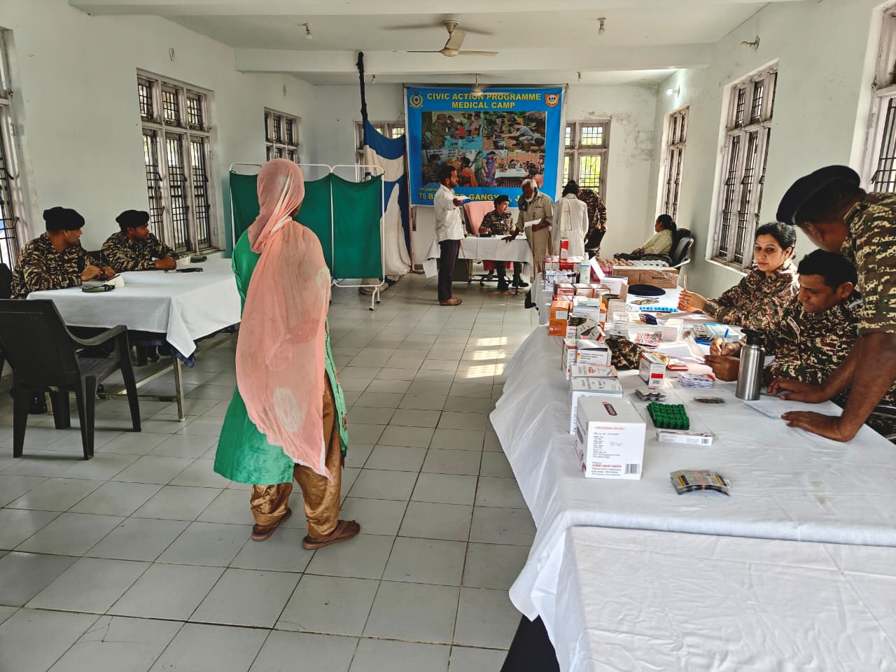 सीआरपीएफ की 76वीं बटालियन ने लगाया मुफ्त मेडिकल कैंप, 240 लोगों का हुआ स्वास्थ्य परीक्षण