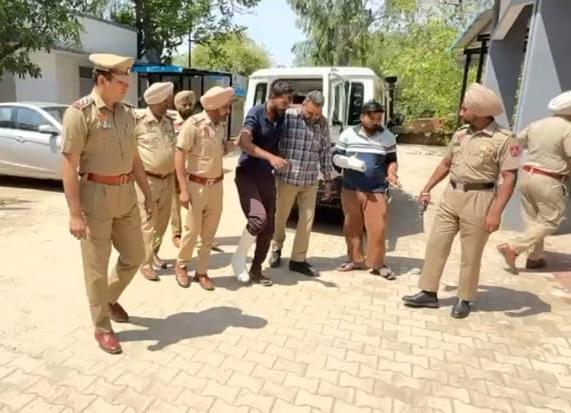 सील किए गए होटलों में लाखों की चोरी, पुलिस पर उठे सवाल