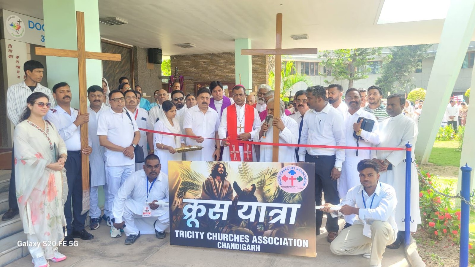 गुड फ्राइडे और ईस्टर के शुभ अवसर पर चंडीगढ़ शहर में क्रूस यात्रा