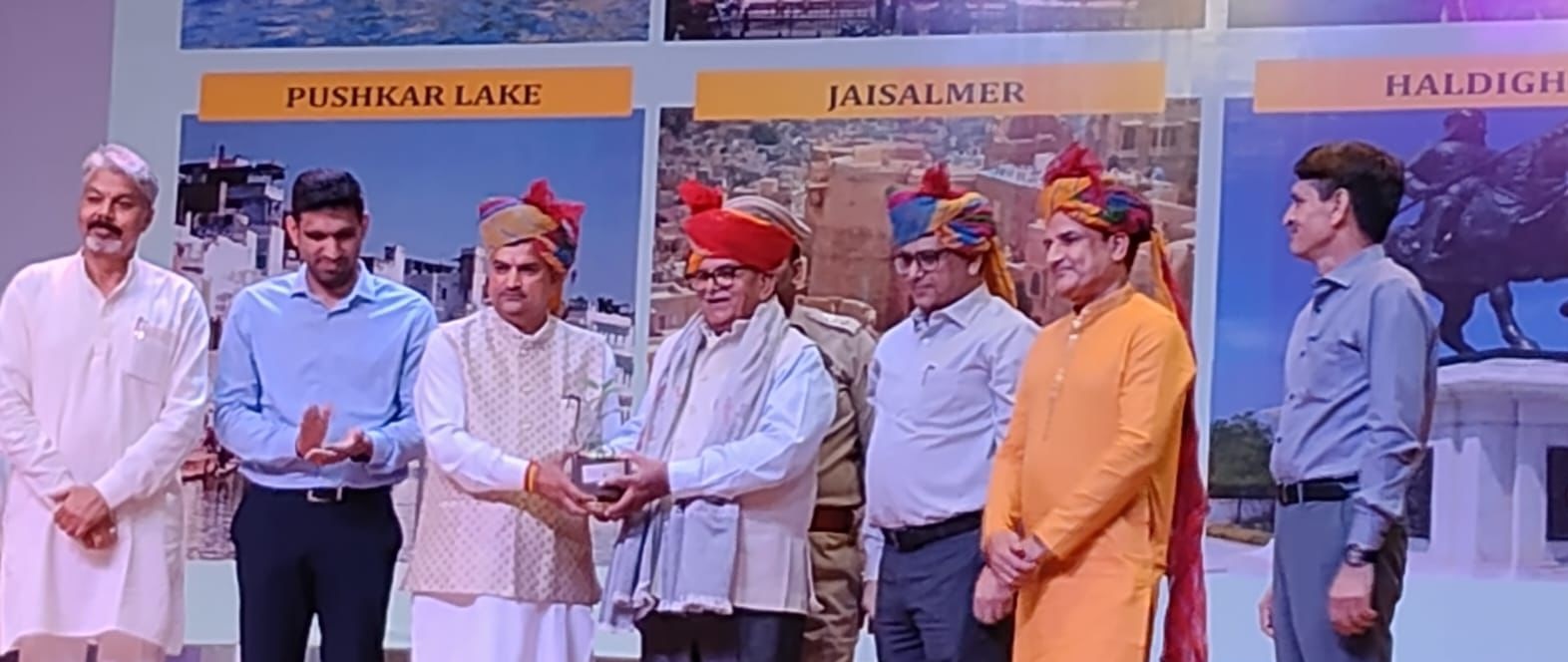 पंजाब राजभवन में राजस्थान–ओड़िशा स्थापना दिवस का भव्य आयोजन, सांस्कृतिक कार्यक्रमों ने मोहा मन