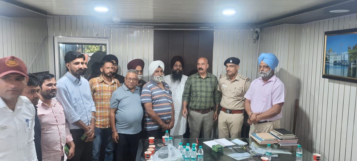 Chandigarh: पुलिस-व्यापारियों की बैठक, शहर की सुरक्षा व्यवस्था पर दिया गया जोर