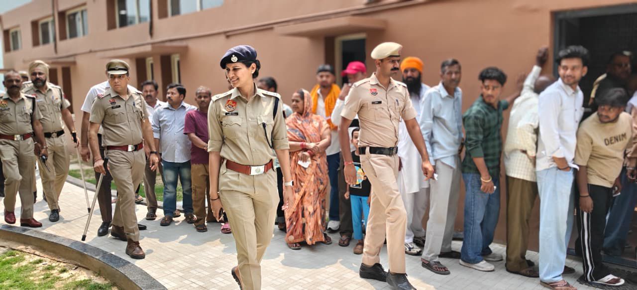 Panchkula: पंचकूला में शांतिपूर्ण तरीके से संपन्न हुआ नगर निगम चुनाव: हर बूथ पर रहा पुलिस का सख्त पहरा