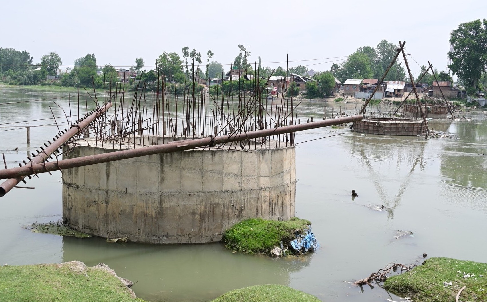 Ganderbal: गंदरबल में ब्रिज प्रोजेक्ट की प्रगति पर सीएम ने की समीक्षा