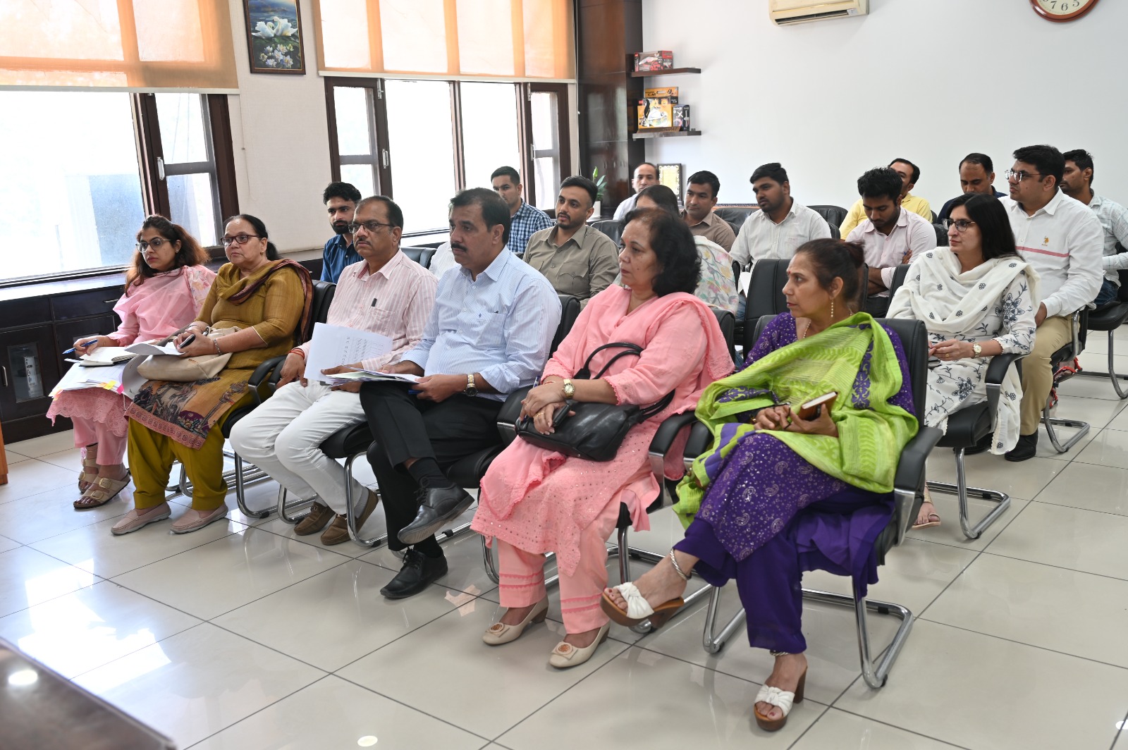 Sonipat: सोनीपत में जनगणना कार्य में लापरवाही, शिक्षकों को नोटिस