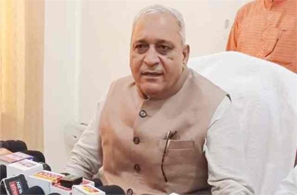 Hisar: मंत्री रणबीर गंगवा का सादगी भरा कदम, सरकारी खर्च में कटौती के लिए काफिला कम किया