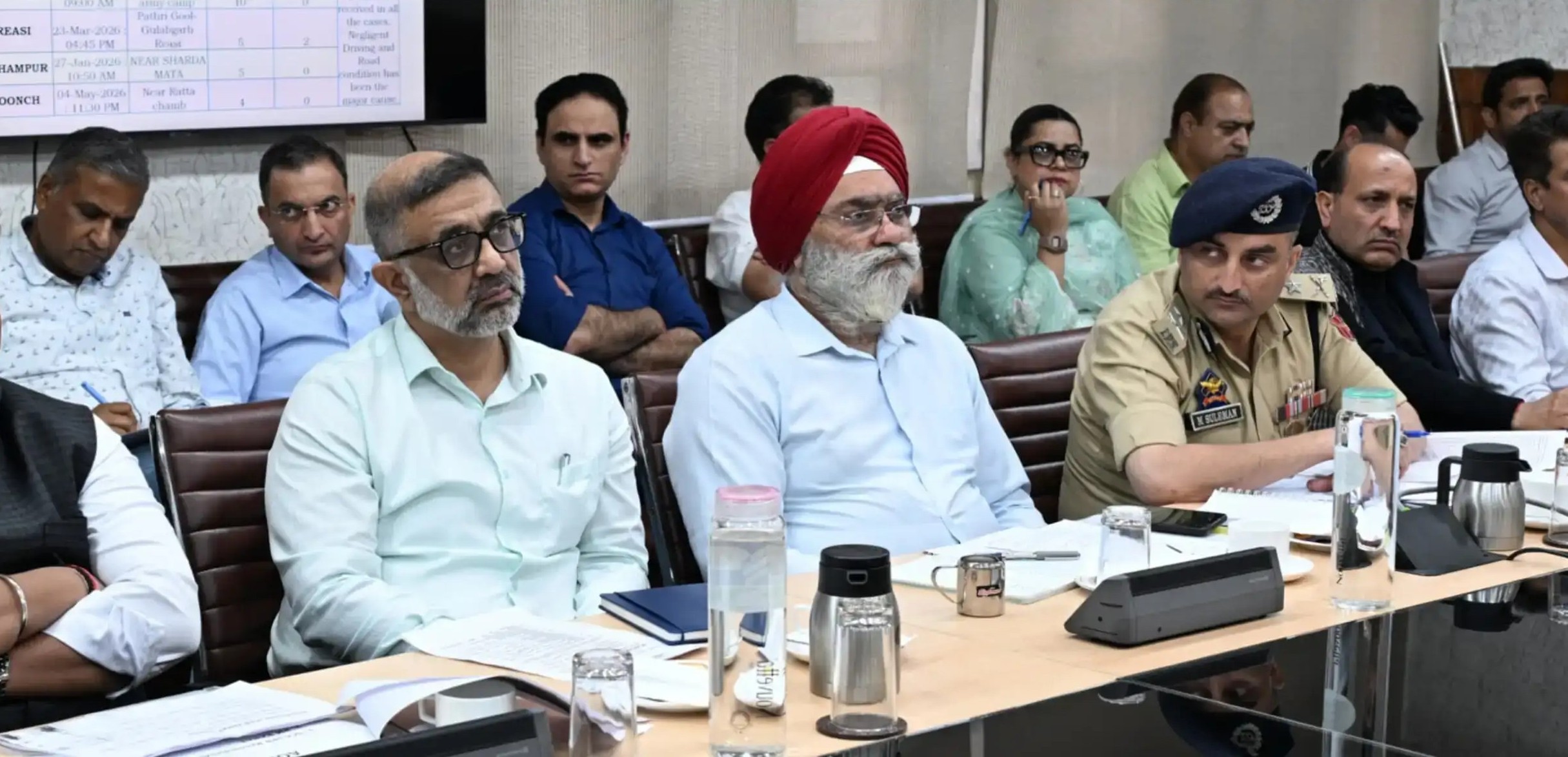 Jammu: सड़क सुरक्षा पर मुख्य सचिव सख्त, परिवहन विभाग को निर्देश