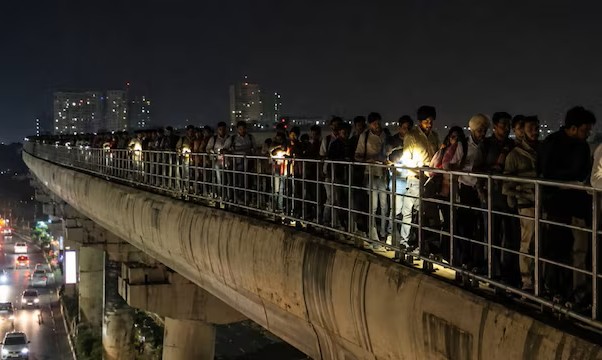 Gurugram: रेपिड मेट्रो फेलियर पर प्रशासन सख्त, तीन अधिकारी निलंबित